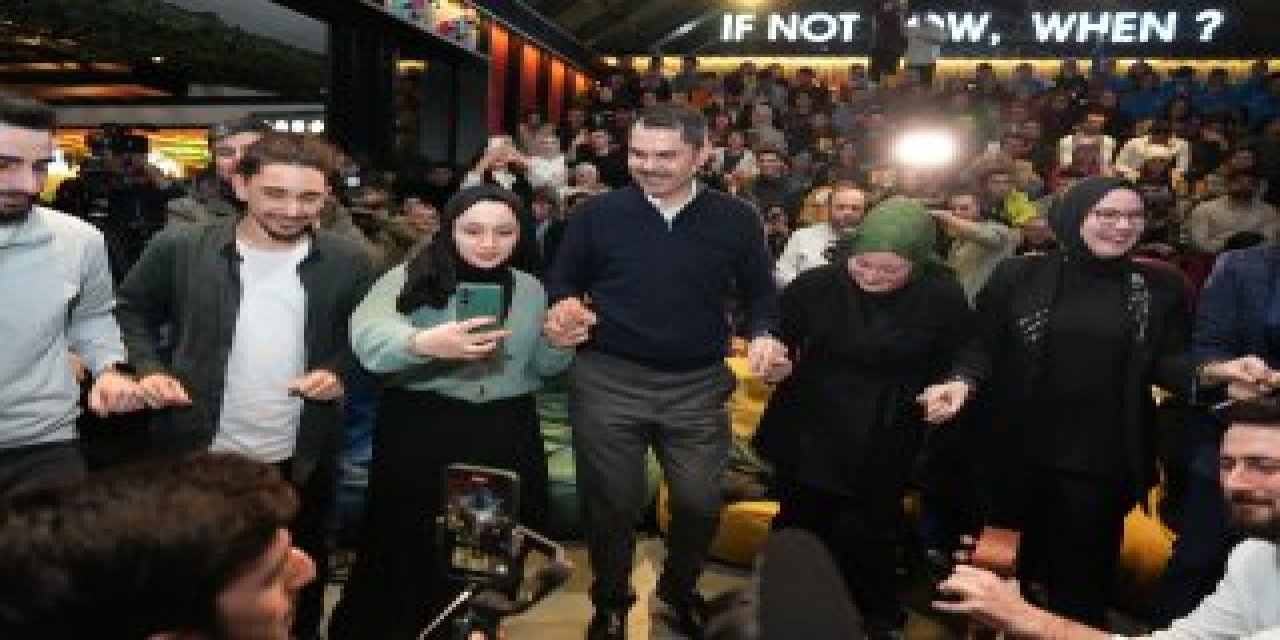 Murat Kurum Ümraniye'de Gençlerle Bir Araya Geldi