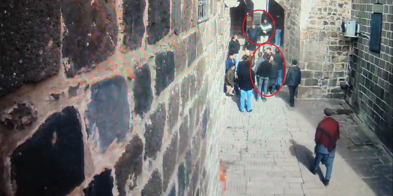 Hırsızlar, Camide Abdest Alınan Bölüme Girip Namaz Kılmayanlar Belirlenerek Yakalandı