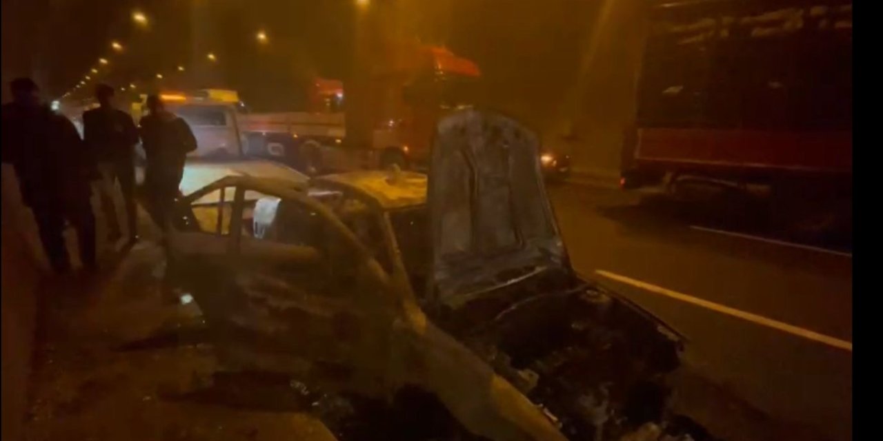 Tünel İçinde Yanan Araç Zincirleme Kazaya Yol Açtı: 1 Ölü, 6 Yaralı