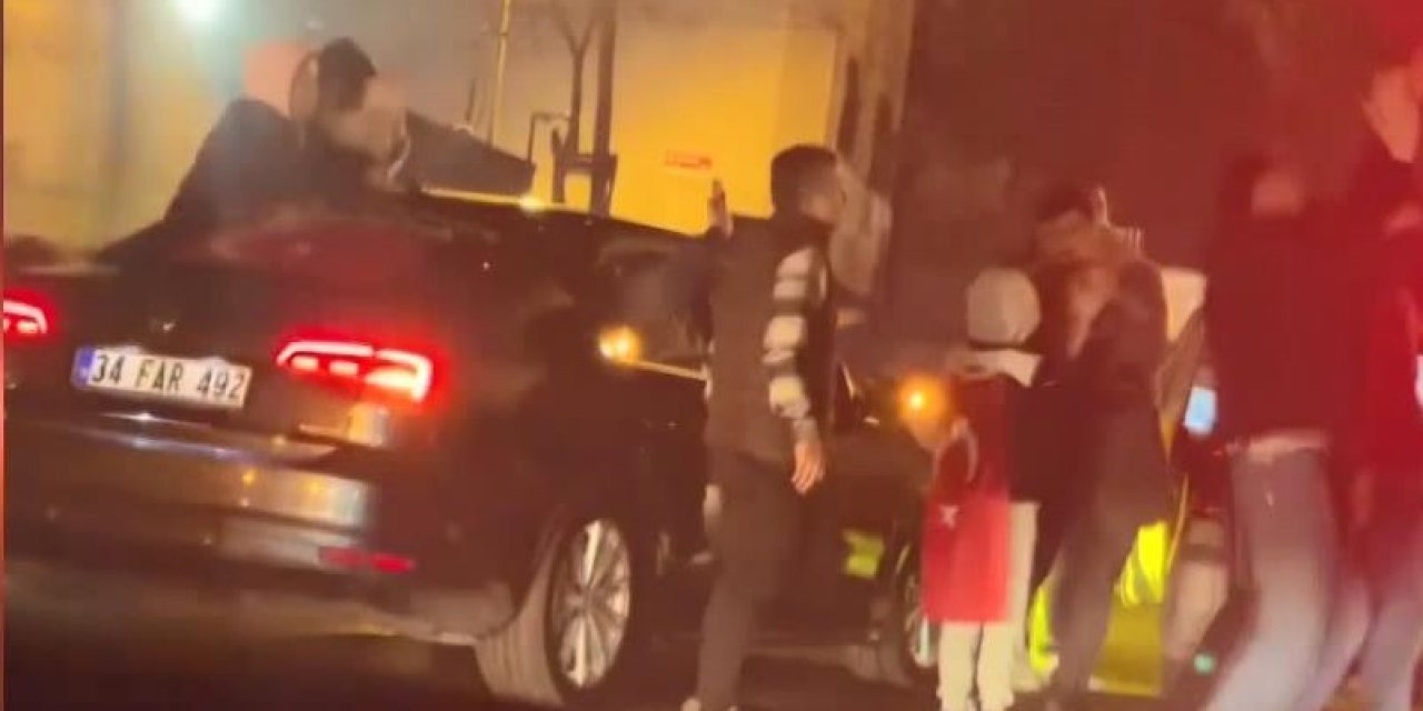 Başakşehir'de Asker Uğurlama Konvoyunda Trafiği Kapatıp Meşale Yaktılar