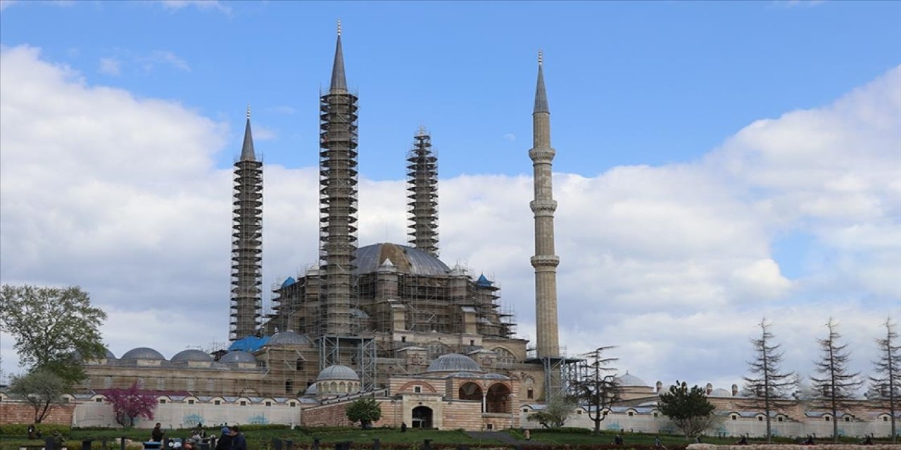 Restorasyonun sürdüğü Selimiye'de, ibadet alanının bu yıl kullanıma açılması hedefleniyor