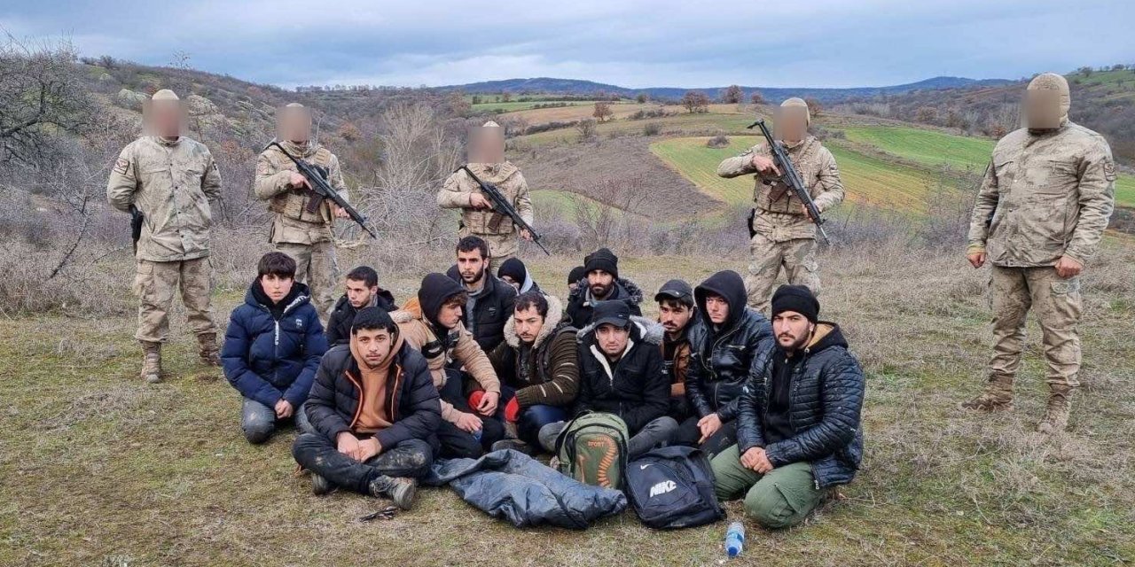 Edirne'de 1 Haftada 157 Kaçak Göçmen İle 5 Organizatör Şüphelisi Yakalandı