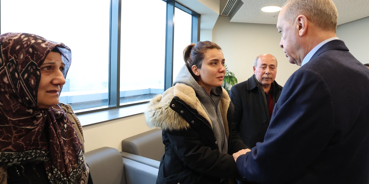 Erdoğan: Deprem Şehirlerimizi Ayağa Kaldırana Kadar Durup Dinlenmeyeceğiz (2)