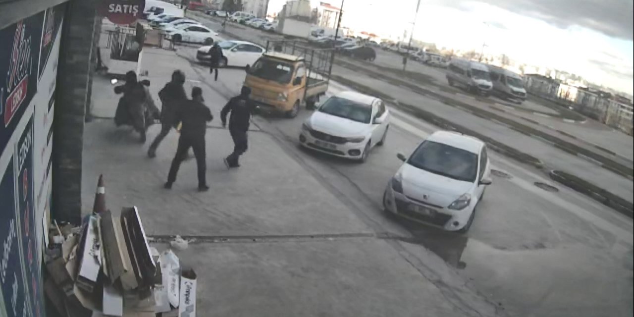 Esenyurt'ta Kaçan Şüpheliyi, Arkadaşını Ziyarete Gelen Polis Yakaladı