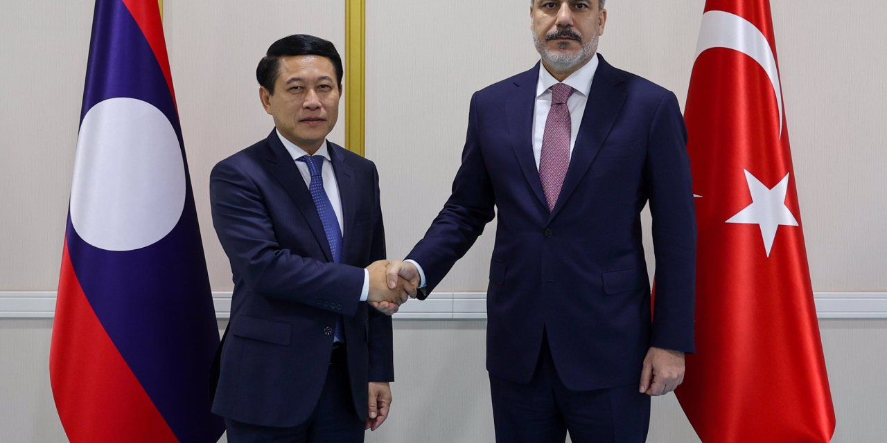 Bakan Fidan, Laoslu Mevkidaşıyla Görüştü