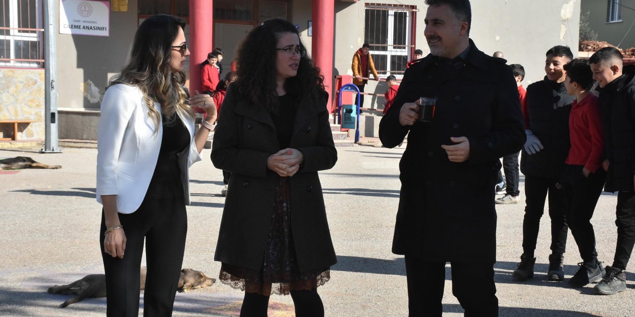 Depremzede Öğretmenler Öğrencilerinin Desteğiyle Acılarını Hafifletiyor