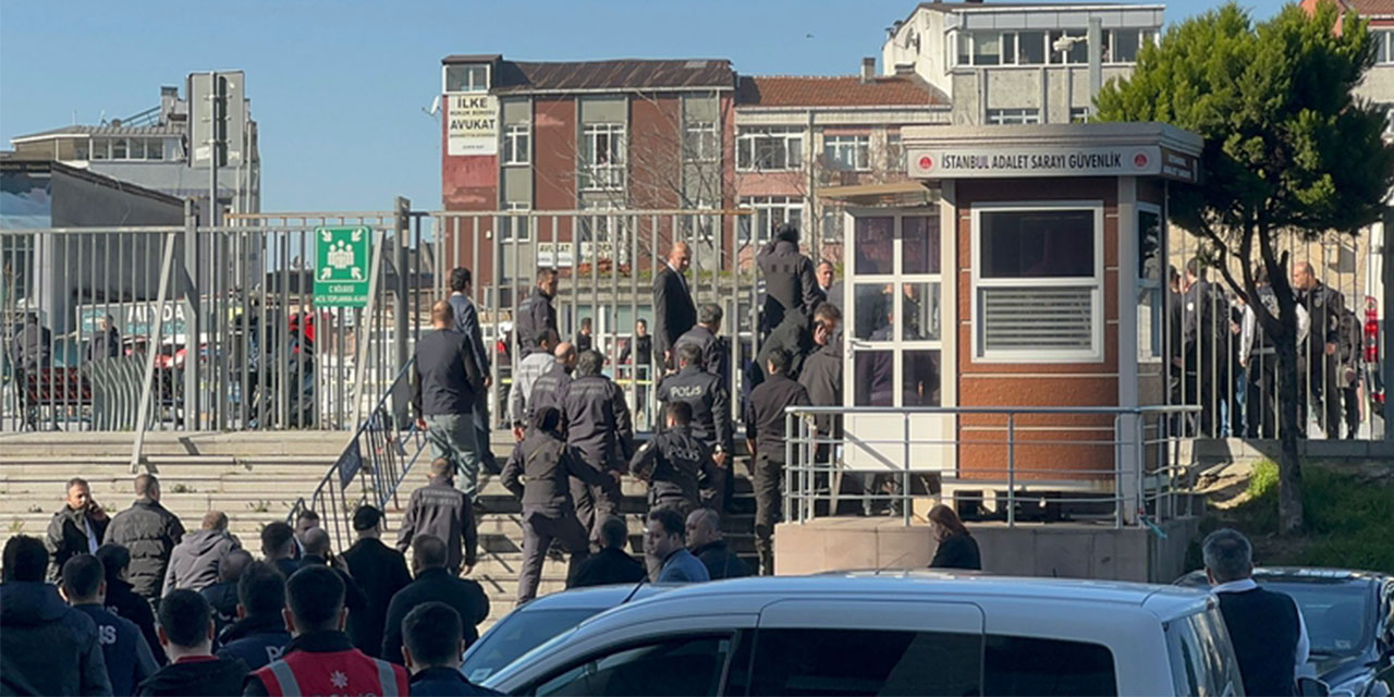 Çağlayan Adliyesi önünde polis noktasına silahlı saldırı: 3'ü polis, 5 yaralı. 2 saldırgan öldürüldü