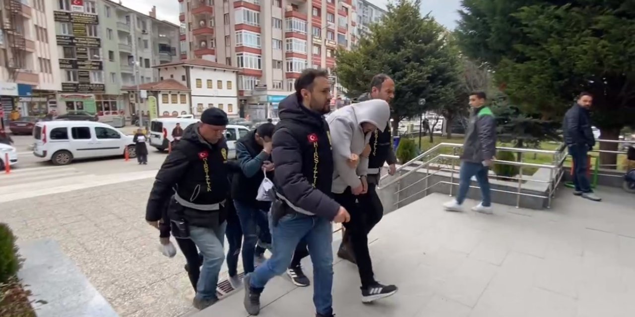 Kömürlüklerden Malzeme Çalan 3 Şüpheliye Gözaltı