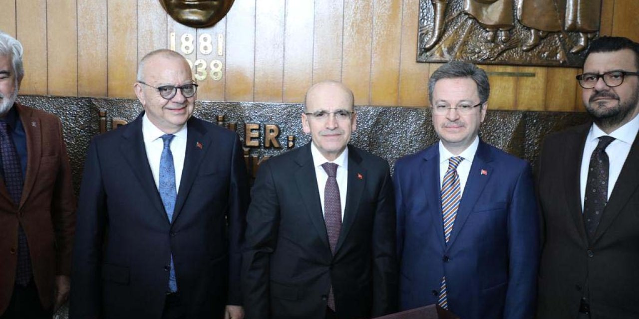 Bakan Şimşek Manisa'da Vali Ve Belediye Başkanını Ziyaret Etti