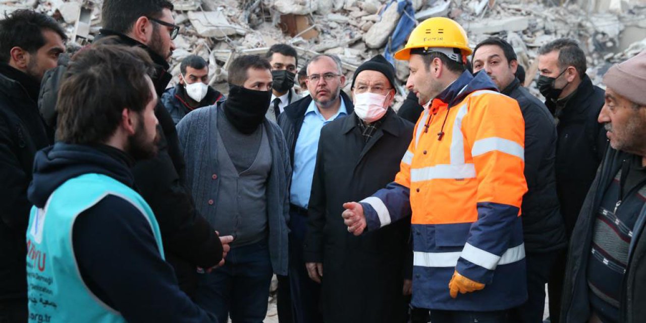 Karamollaoğlu’ndan Deprem Mesajı: Tüm Yanlışları Telafi Edeceğiz