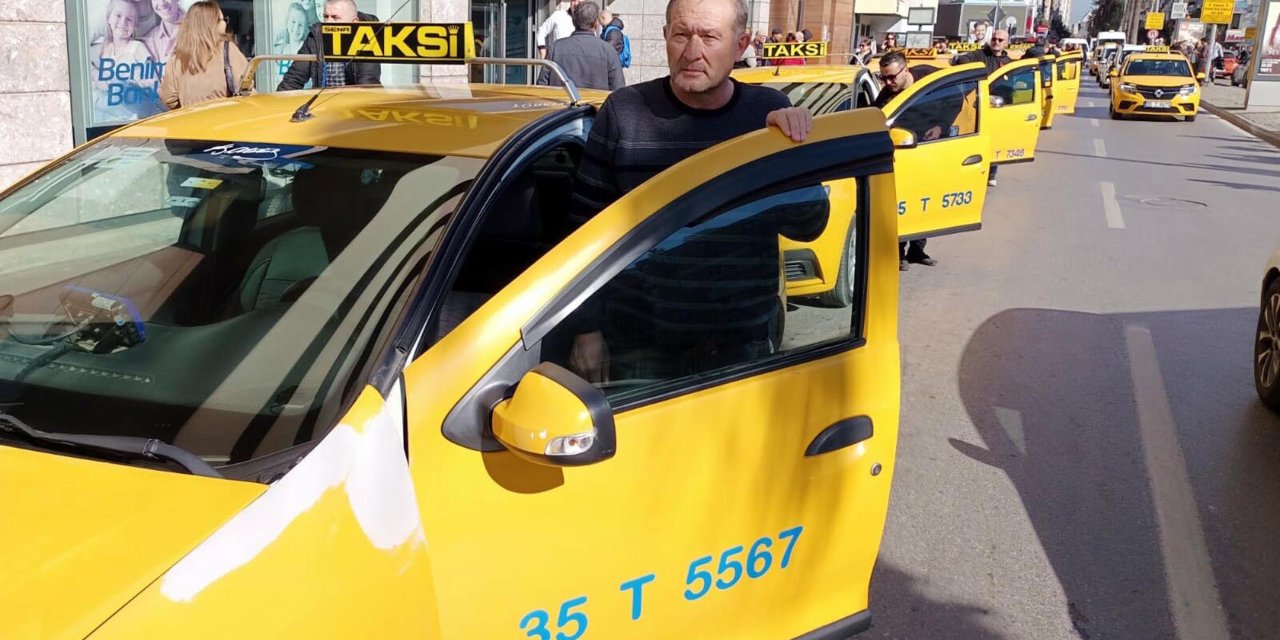 İzmir'de Taksicilerden 'Kabin İstiyoruz' Yürüyüşü