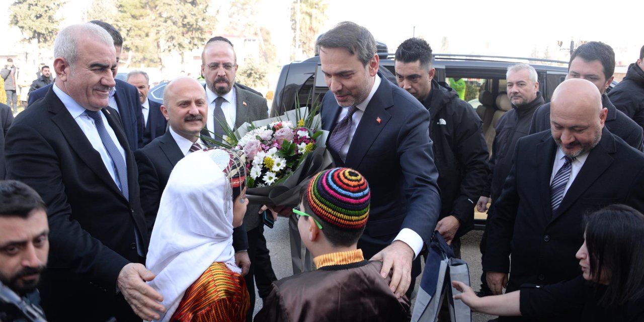 Adıyaman'da Depremde Yaşamını Yitirenler 'Saat Kulesi' Önünde Anıldı (3)