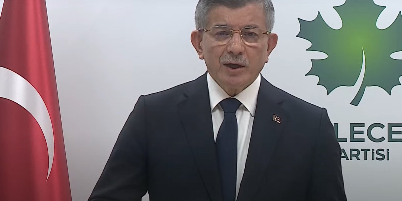 Davutoğlu: Deprem Bölgesinde Toki Evleri İçin Verilen Taahütler Vaktinde Yerine Getirilmeli