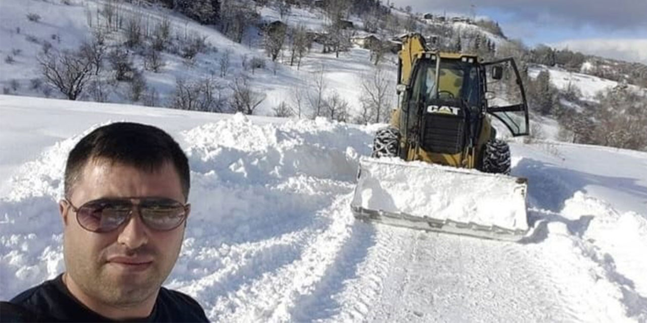 Artvin'de Kamyonet ve İş Makinesi Üzerine Çığ Düştü; Operatör Hayatını Kaybetti