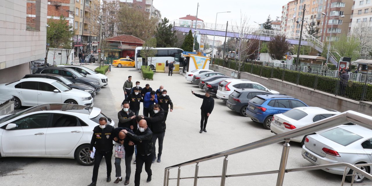 Mit Ve Devlet Görevlisi Yalanı İle Dolandırıcılığa 150 Yıl Hapis İstemi