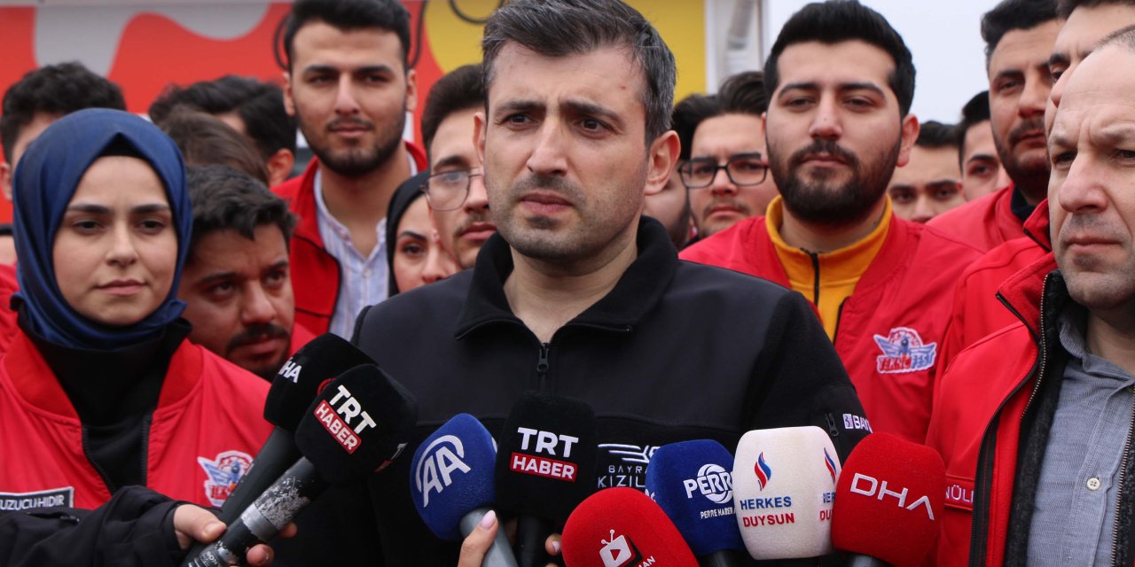 Bayraktar: Böyle Büyük Bir Felaketin Yaraları Kolay Sarılmıyor