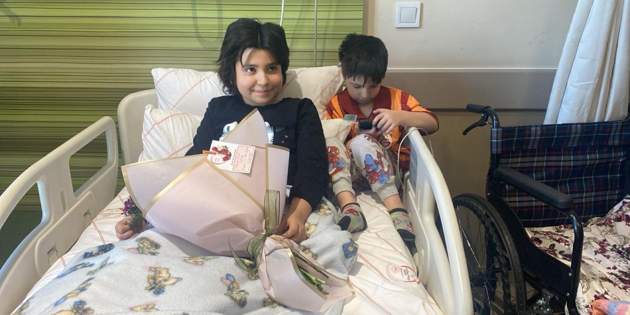 Depremde Bacağı Kesilen Aysima'nın Eğitim Talebi Yerine Getirildi