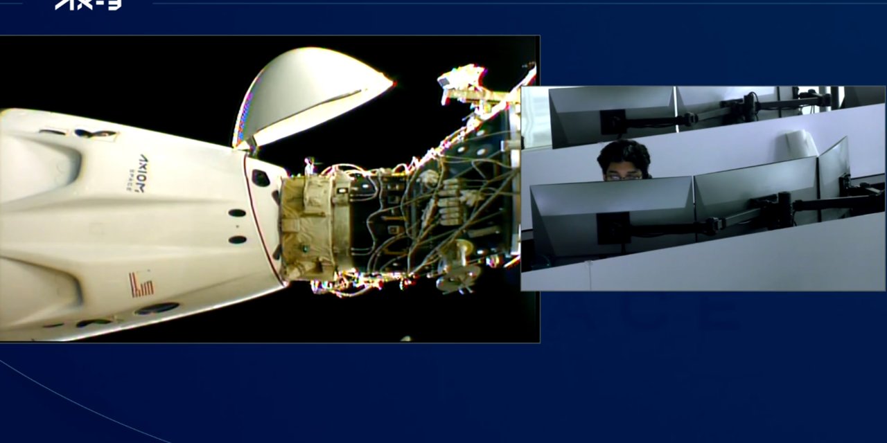 Alper Gezeravcı'nın Dünyaya Yolculuğu Başladı