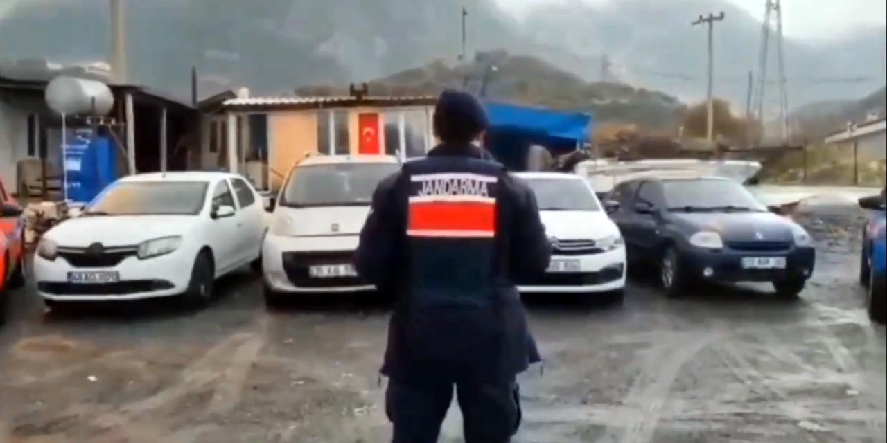 Bakan Yerlikaya: 7 İlde 123 Göçmen Kaçakçısı Yakalandı