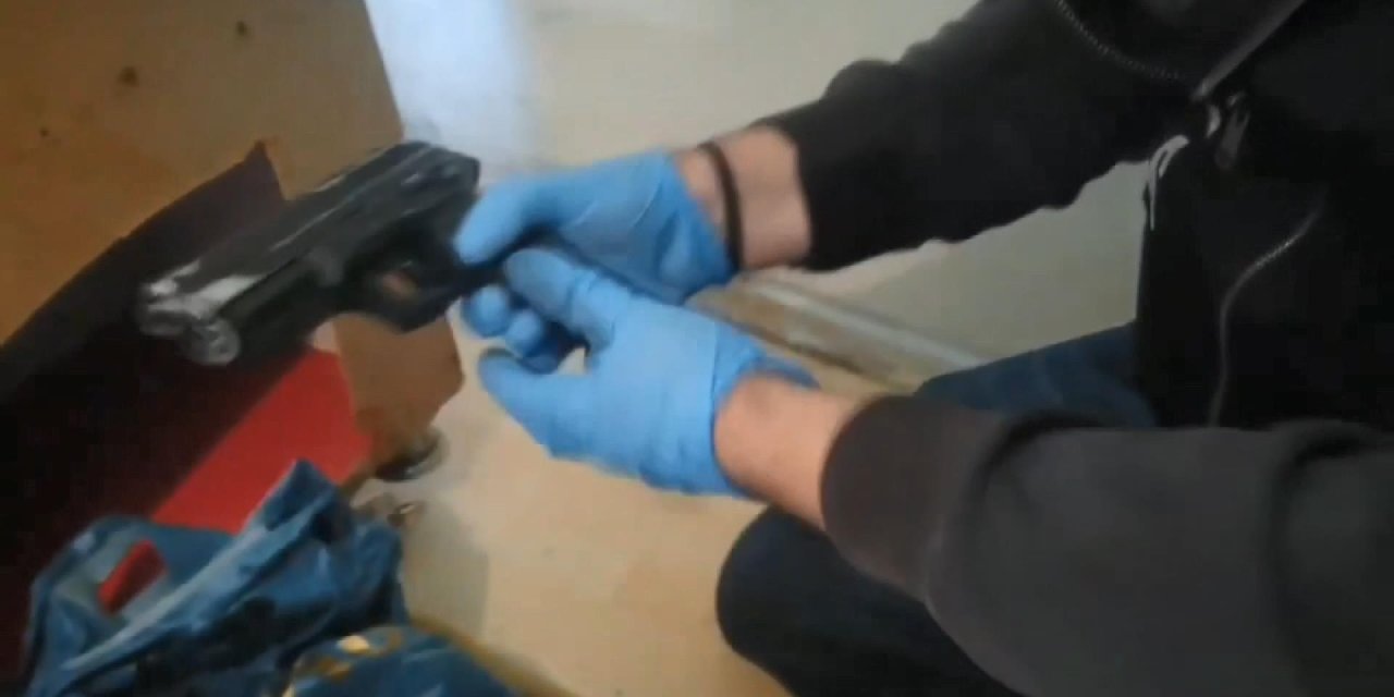 Sultangazi'de Husumetlisini Vuran Şüphelinin Evinden Yüksek Miktarda Uyuşturucu Çıktı