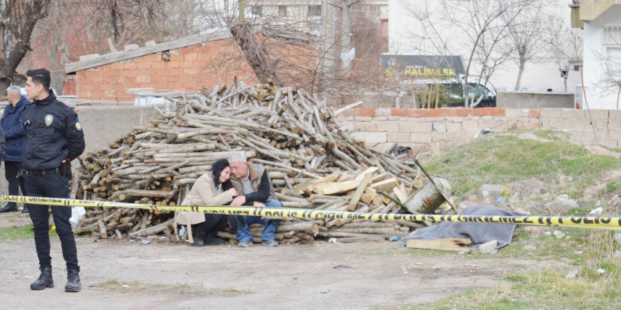 Aksaray'da Boş Arsada Ceset Bulundu
