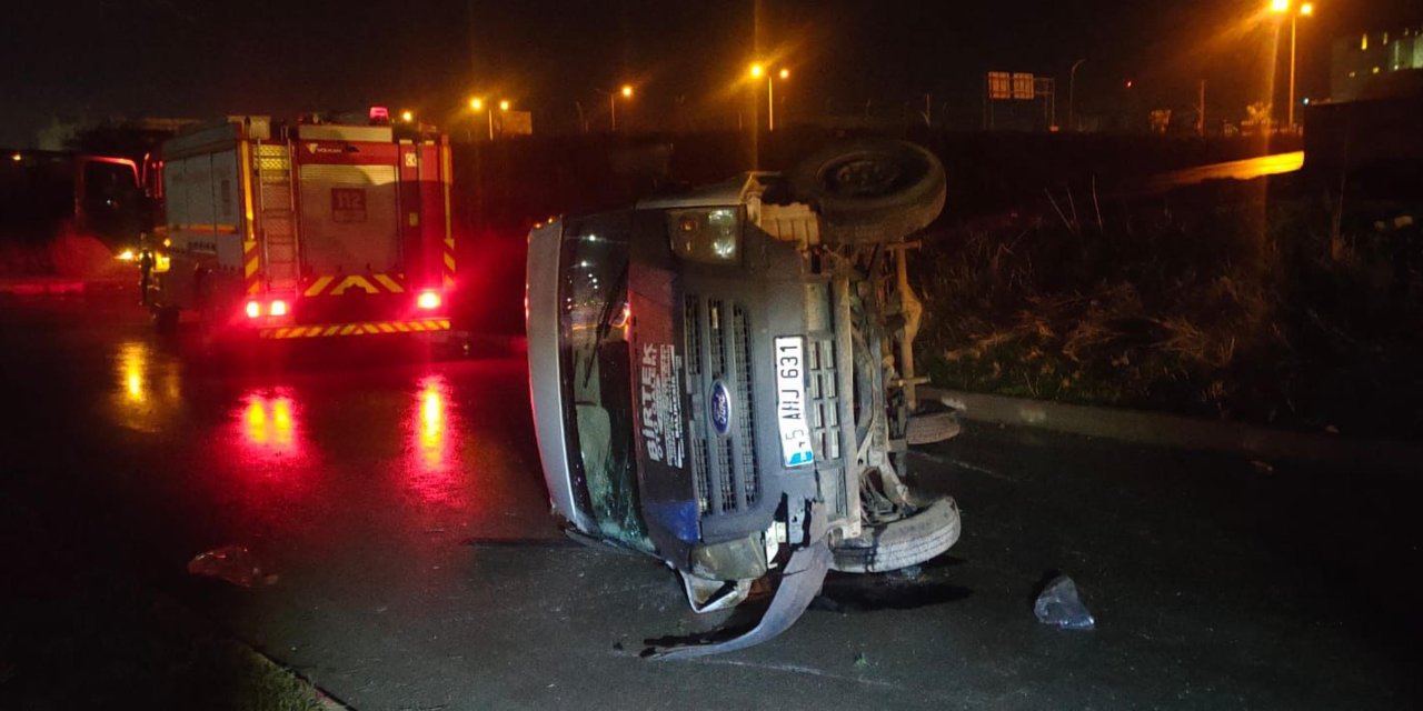 Turgutlu'da Fabrika İşçilerinin Taşındığı Servis Minibüsü Devrildi: 9 Yaralı