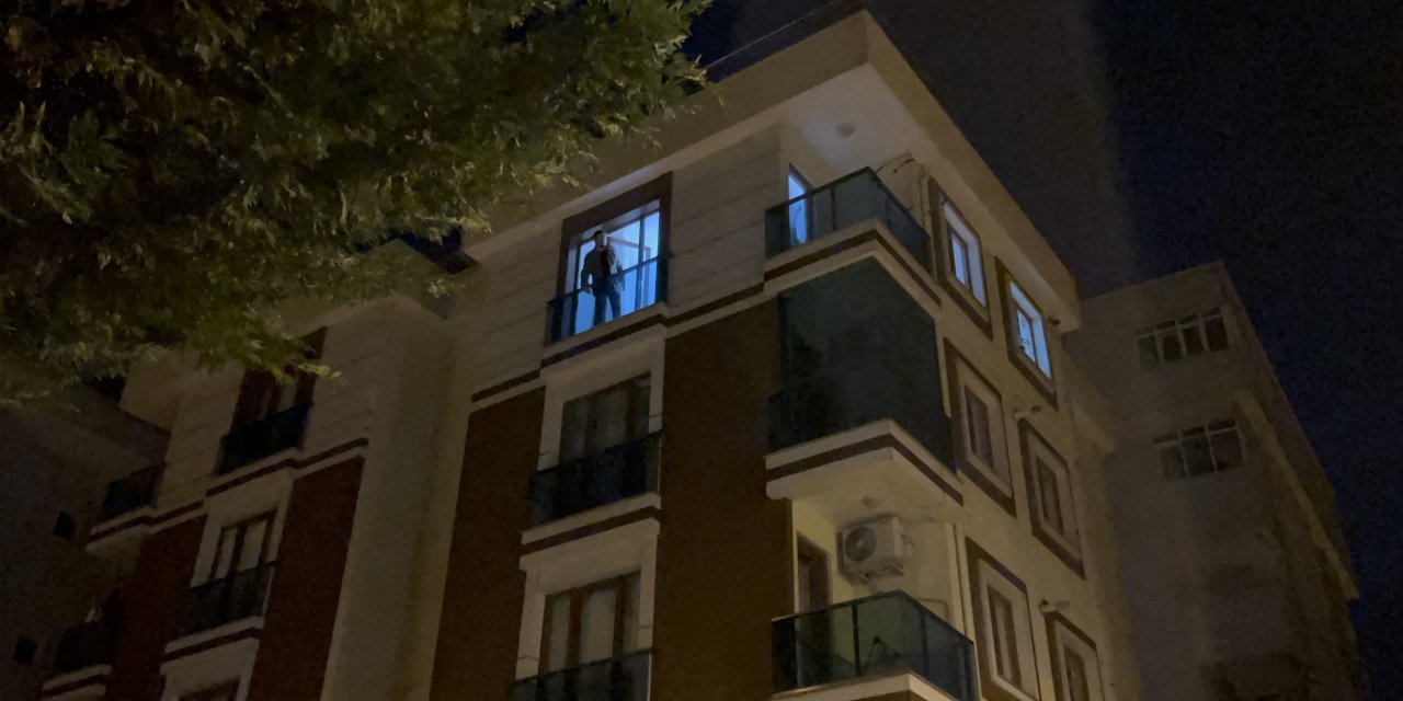 Kartal’da, Psikolojik Sorunları Olan Genç Annesi İle Kardeşini Rehin Aldı