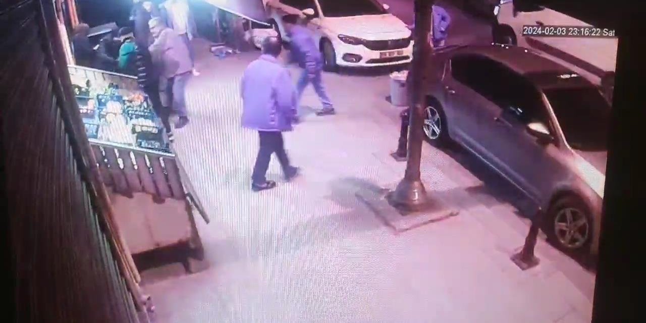 Bayrampaşa'da 23 Yaşındaki Gencin Öldüğü Yol Verme Kavgasından Yeni Görüntüler Ortaya Çıktı
