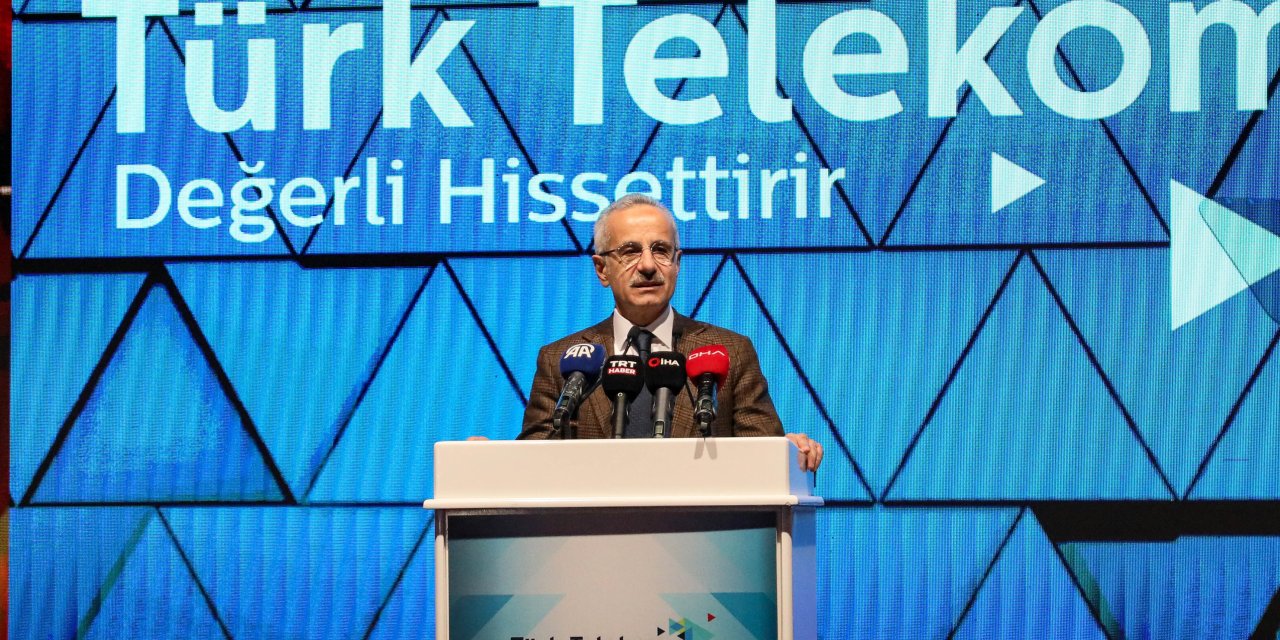 Bakan Uraloğlu: Türkiye'yi Telekomünikasyon Merkezi Haline Getiriyoruz