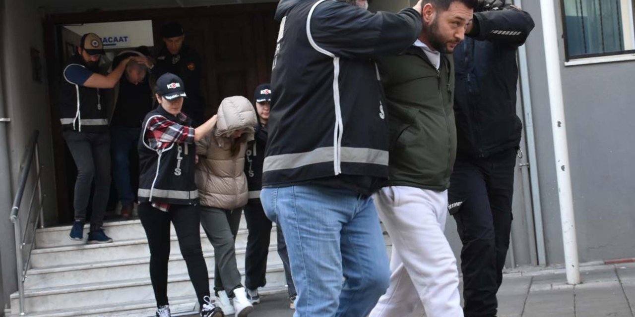 İzmir'de Yüksek Kar Vaadiyle Vurgun İddiasında Holding Patronu: Hiçbir Zaman Kaybetmem