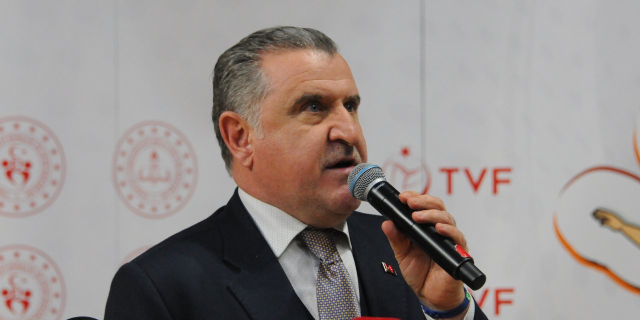 Bakan Bak: Voleybolda Zirveye Yürüyen, Voleybol Ülkesi Olan Bir Türkiye Var