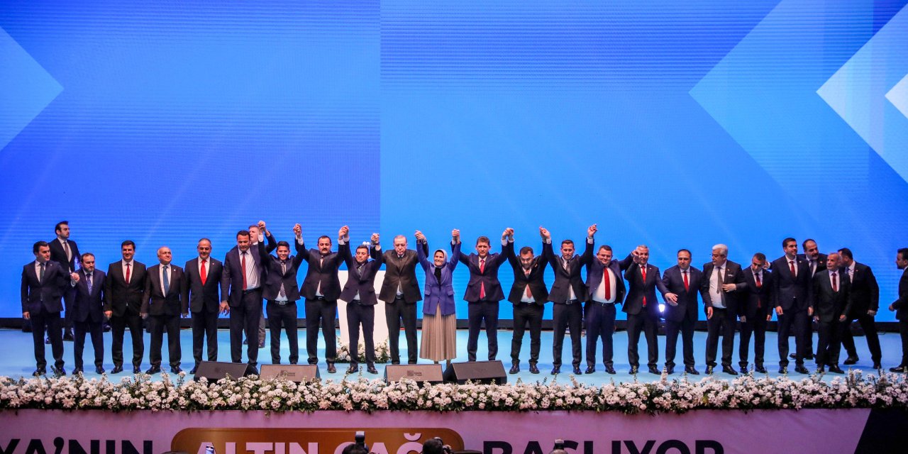 Erdoğan: Bay Kemal'i Sırtından Hançerlediler, Özgür Efendi'nin De Dikkat Etmesi Lazım