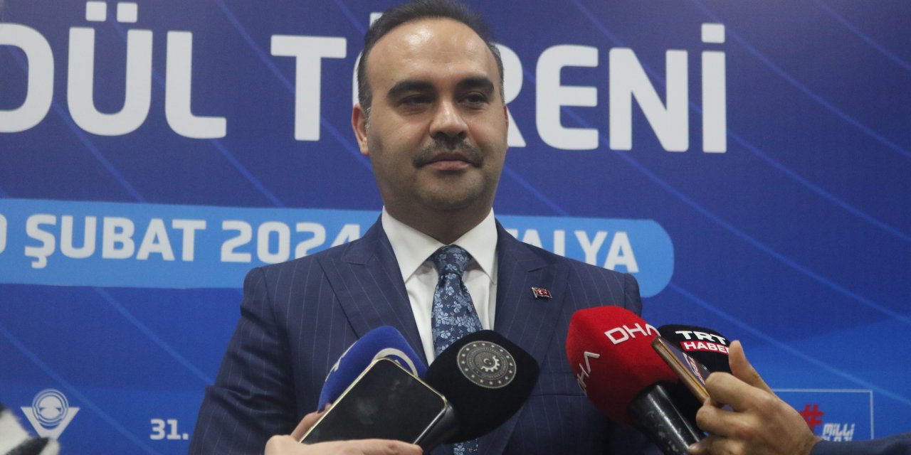 Bakan Kacır: Türkiye, Gezeravcı'nın Uzay Bilim Misyonuyla Tarih Sayfasında Yeni Bir Perde Açtı