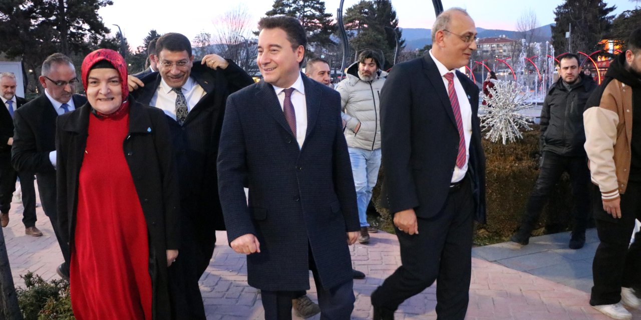 Babacan: Birinci Damat Döneminde, Yıllardır Birikmiş Yedek Akçeyi Bir Gecede Sıfırladılar