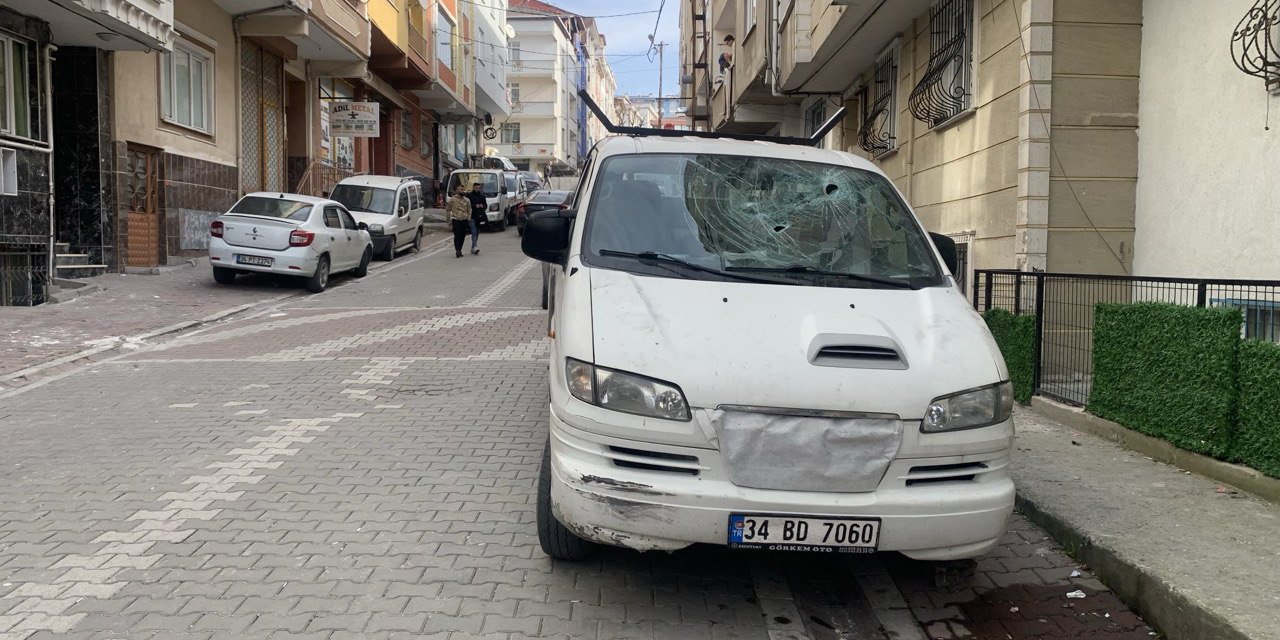 Esenyurt'ta 'park Yeri' Nedeniyle Silahlı Kavga: 1 Yaralı