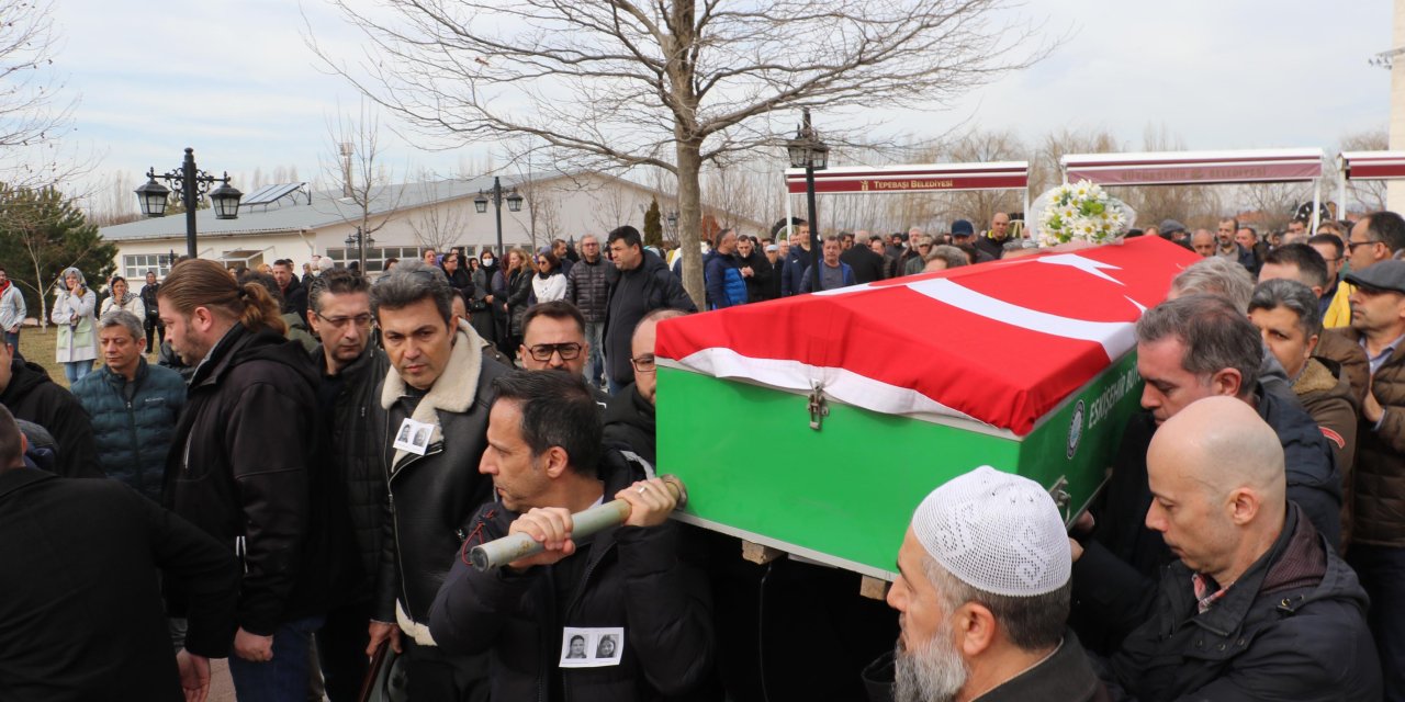 Kazada Ölen Öğretim Üyesi İle Kızı, Toprağa Verildi