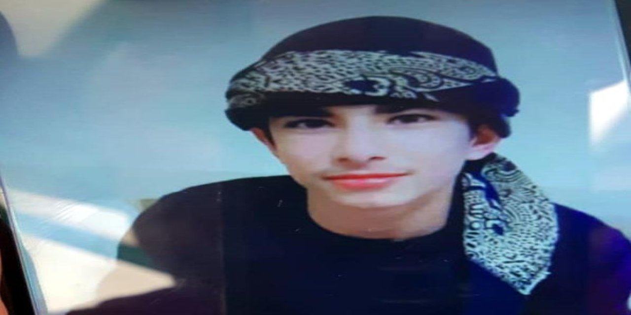 Üst Geçit Yerine Bariyerden Atlayıp Karşıya Geçmek İsteyen Yayaya Otomobil Çarptı