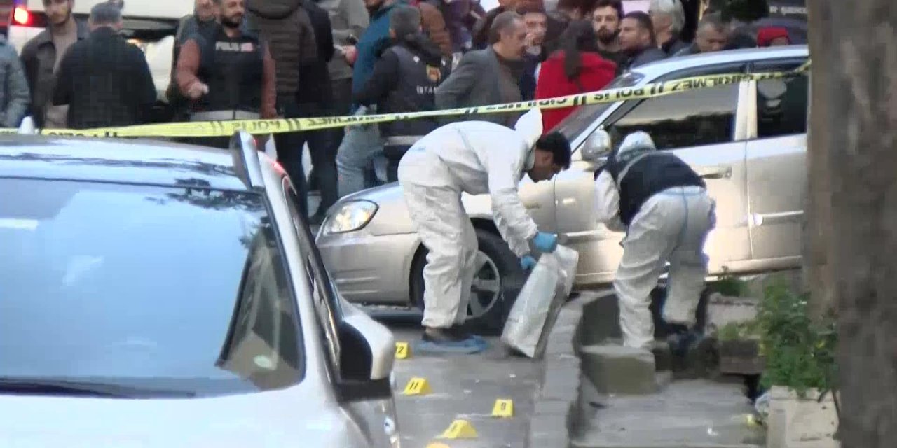 Küçükçekmece'de Ak Parti Belediye Başkan Adayının Seçim Çalışması Sırasında Silahlı Saldırı - 1