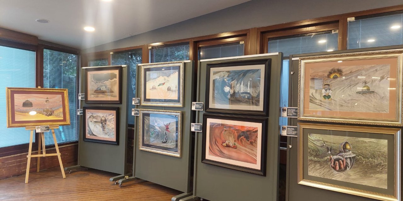 Çınar Uluslararası Kültür Ve Sanat Derneği’nde Kudüs Sergisi Açıldı