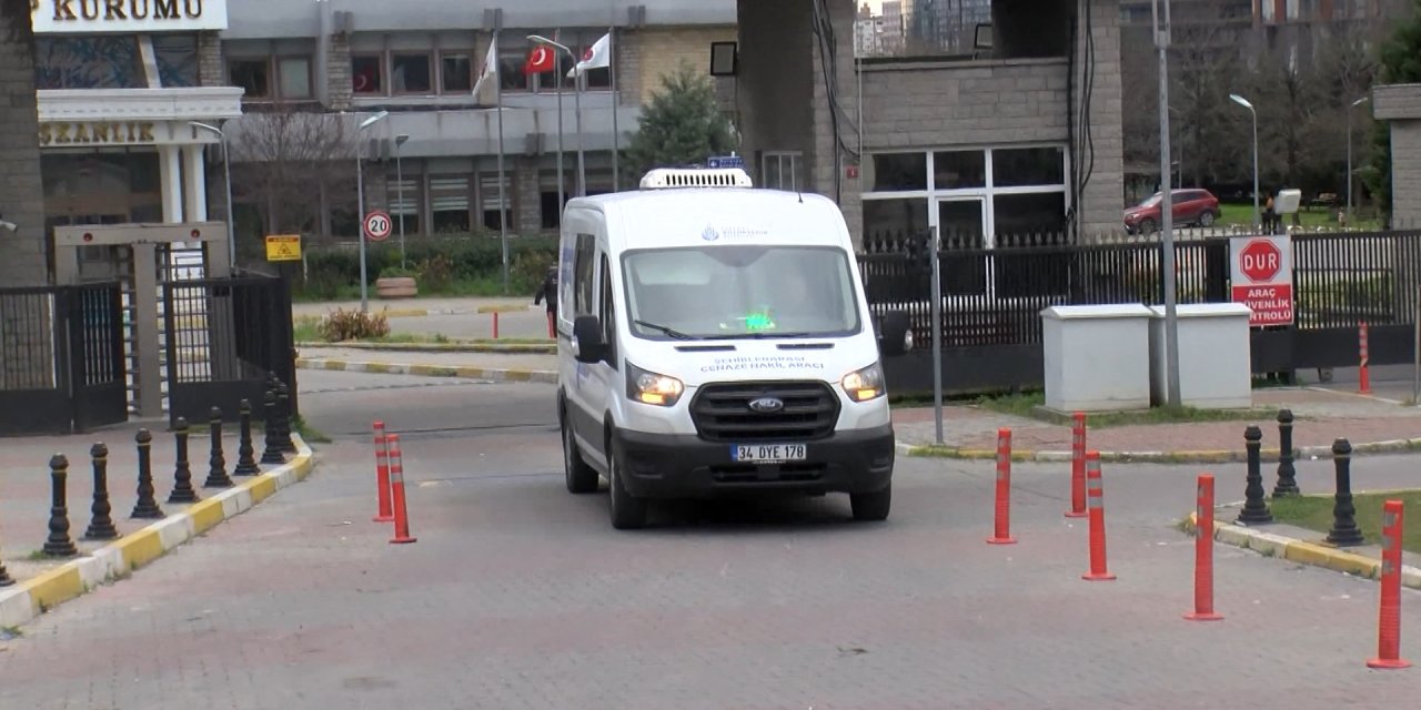 Ak Parti İstanbul İl Kadın Kolları Başkan Yardımcısı'nın Cenazesi Adli Tıp Kurumu'ndan Alındı