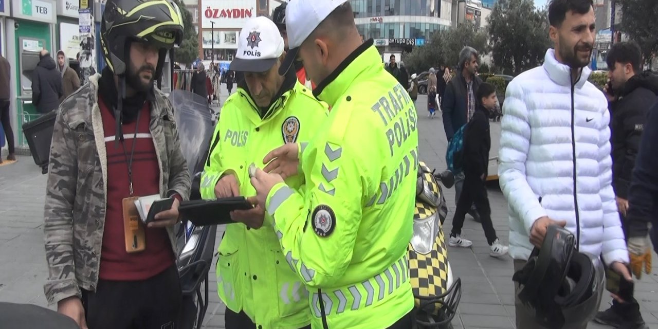 Esenyurt'ta Motosiklet Sürücülerine Denetim