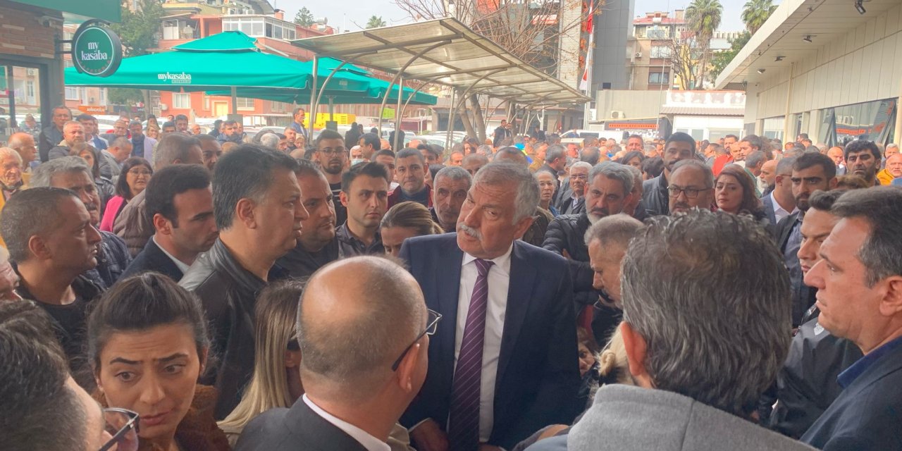 Adana'da Başkan Karalar'ın Özel Kalem Müdür Vekili Makamında Vuruldu (3)