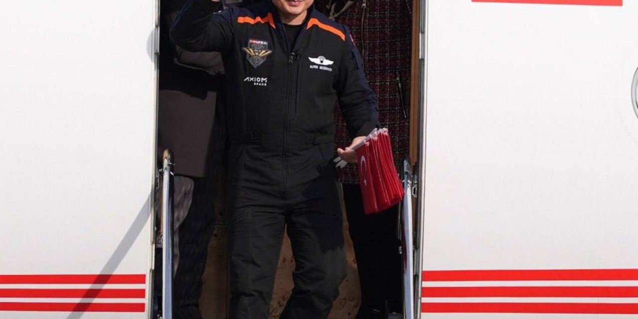 Alper Gezeravcı Yurda Döndü: Yaptığımız Bir Uzay Seyahati Değildi