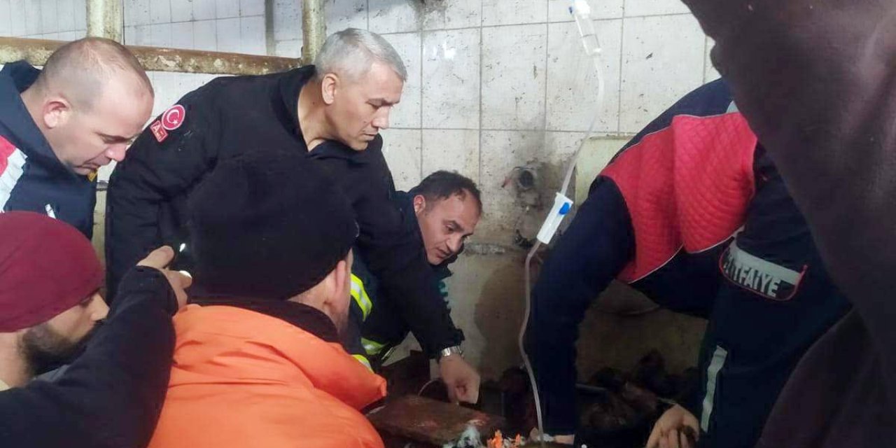 Mezbahada Kolunu Makineye Kaptıran İşçi Yaralandı