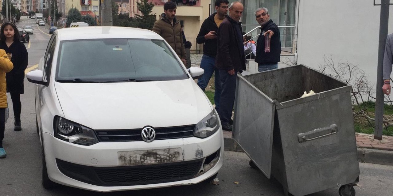Öğretmenin Otomobille Çarptığı Çöp Konteyneri, 4 Öğrenciyle 1 Veliyi Yaraladı