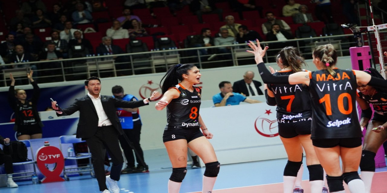 Eczacıbaşı Dynavit, Misli.com Sultanlar Ligi'nde finalde