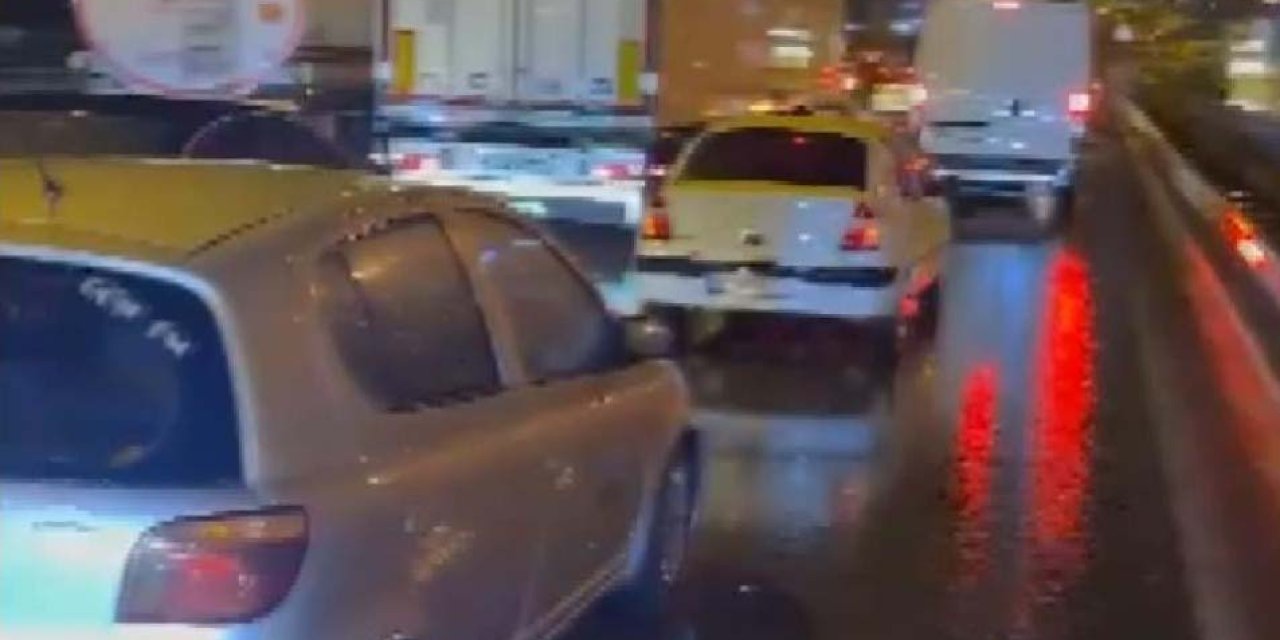 Antalya'da Şiddetli Yağış Hayatı Olumsuz Etkiledi