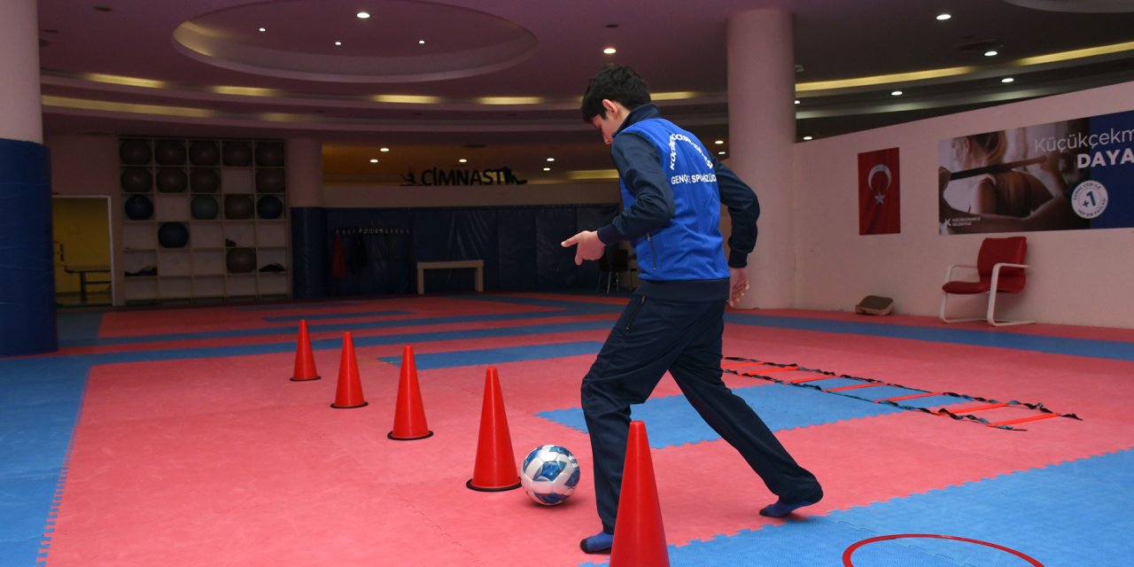 Küçükçekmece’de Down Sendromlu Ve Otizmli Çocuklara Özel Spor Eğitimi Başladı