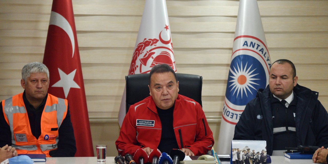 Antalya'da Şiddetli Yağış; 5 İlçede Okullar Tatil (5)