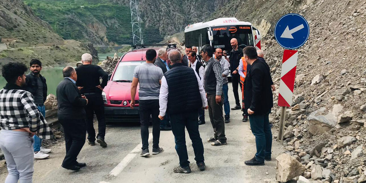 Artvin'de maddi hasarlı kaza meydana geldi
